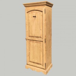 Homme Debout 1 Porte